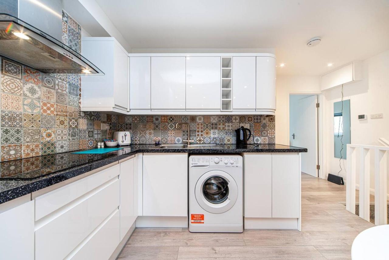 Lovely 3 Bed Flat In A Great Location In London Appartement Buitenkant foto