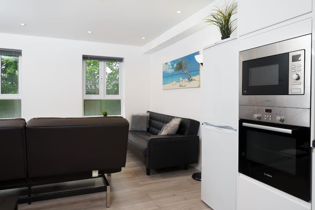 Lovely 3 Bed Flat In A Great Location In London Appartement Buitenkant foto